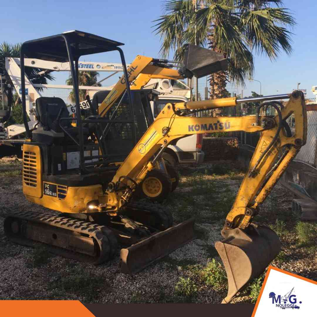 Komatsu PC16 – mg-noleggio-mezzi-pesanti-e movimento terra 11 (3) Komatsu PC16 - mg-noleggio-mezzi-pesanti-e movimento terra 11 (3)