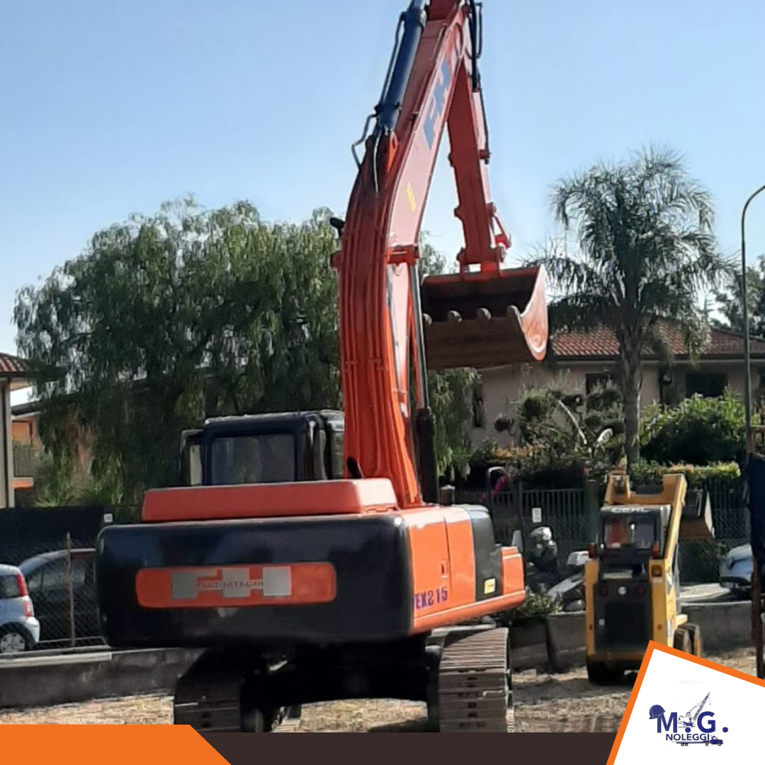 Noleggio-escavatore-Fiat-Hitachi-mg-noleggio-mezzi-pesanti-e movimento terra 11 (3) Noleggio-escavatore-Fiat-Hitachi-mg-noleggio-mezzi-pesanti-e movimento terra 11 (3)